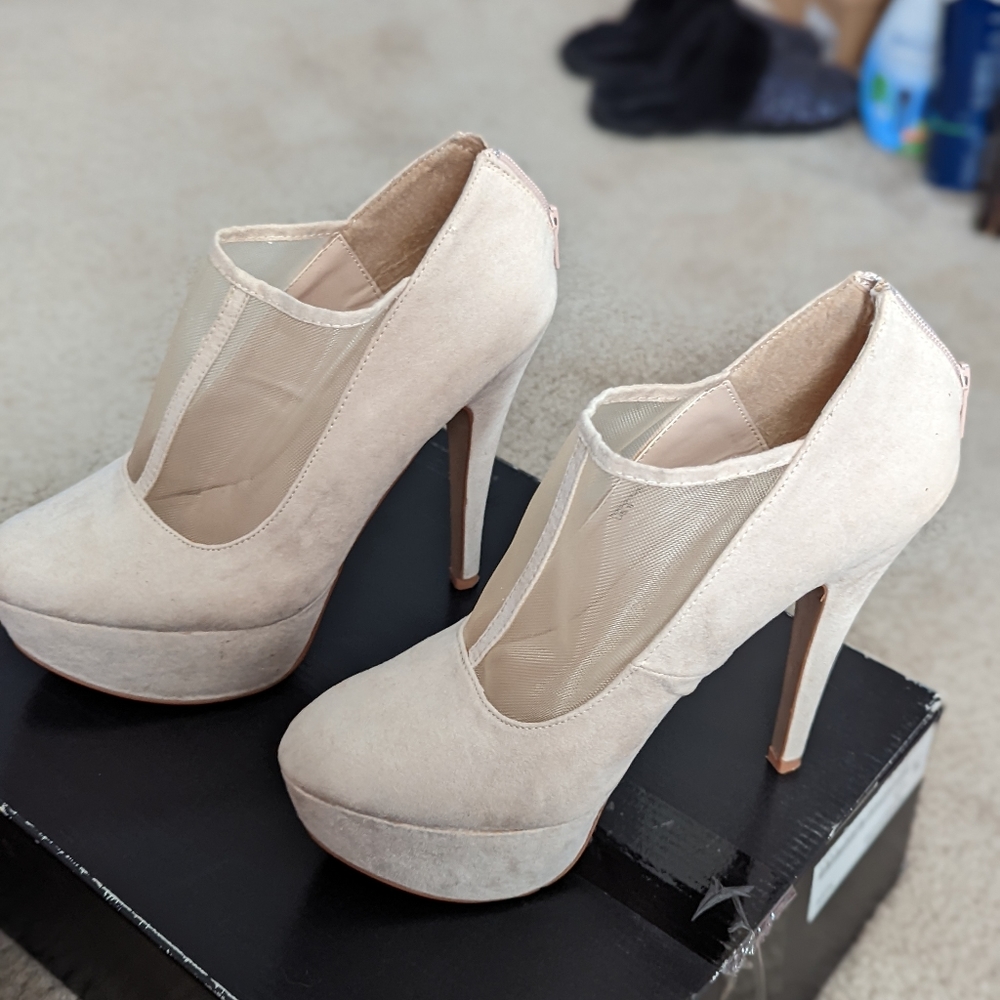Shoedazzle Persephone heels